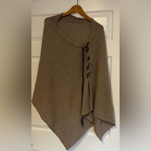 27 Miles Malibu, Beautiful Cashmere Poncho Wrap! Super stylish and cozy!